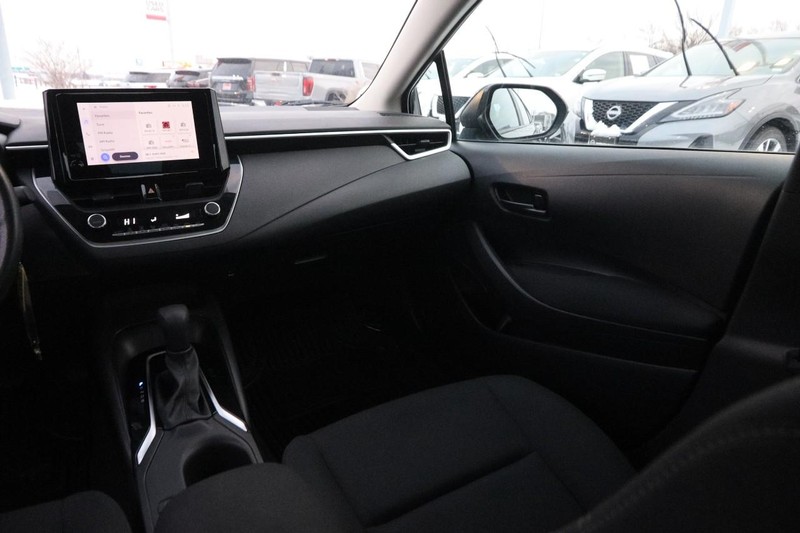 Toyota Corolla Vehicle Image 21