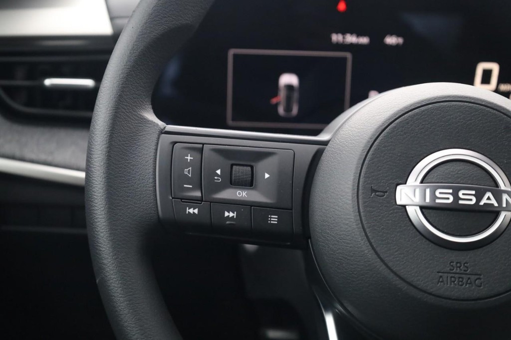 Nissan Kicks Vehicle Image 10