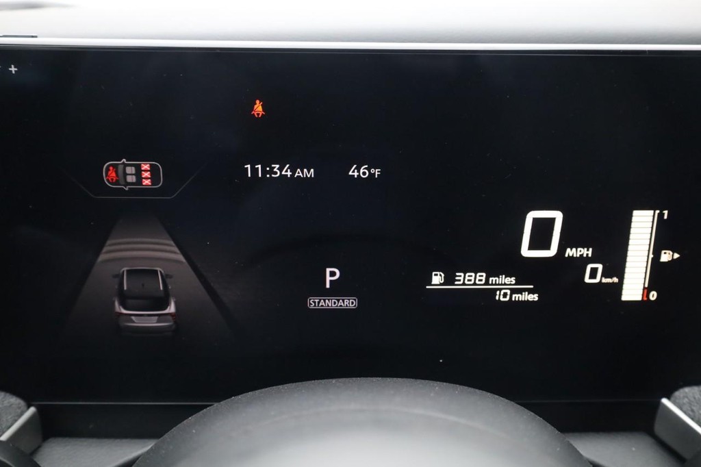 Nissan Kicks Vehicle Image 12