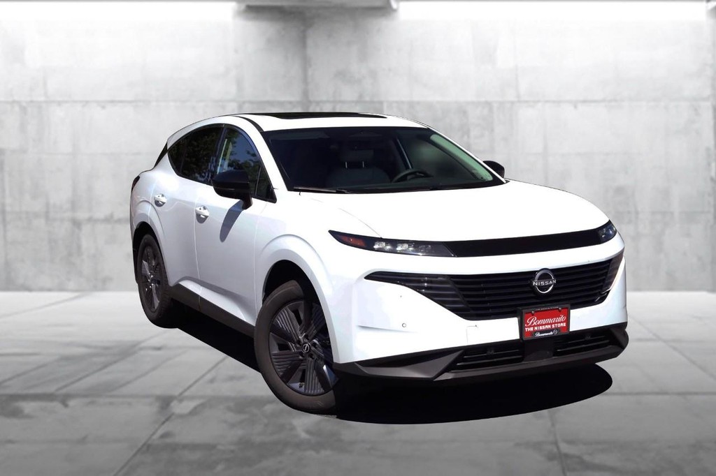 Nissan Murano Vehicle Image 02