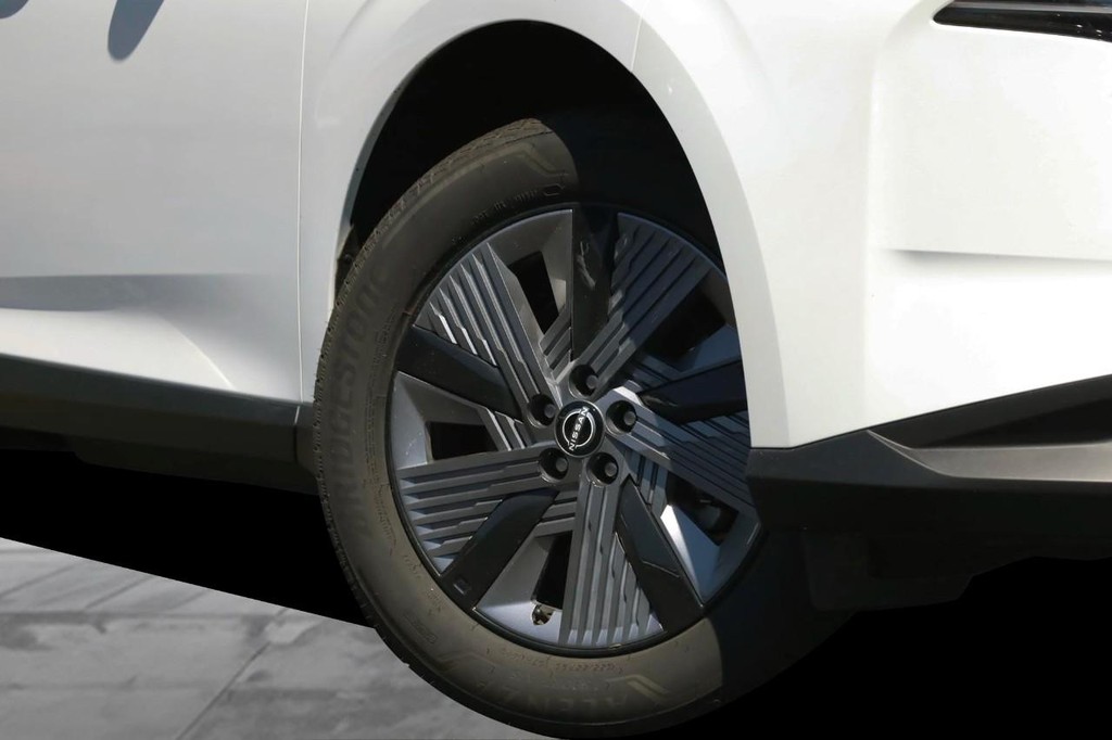 Nissan Murano Vehicle Image 03