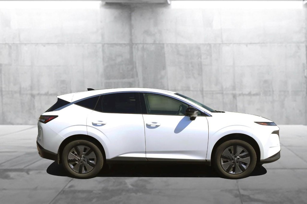 Nissan Murano Vehicle Image 05