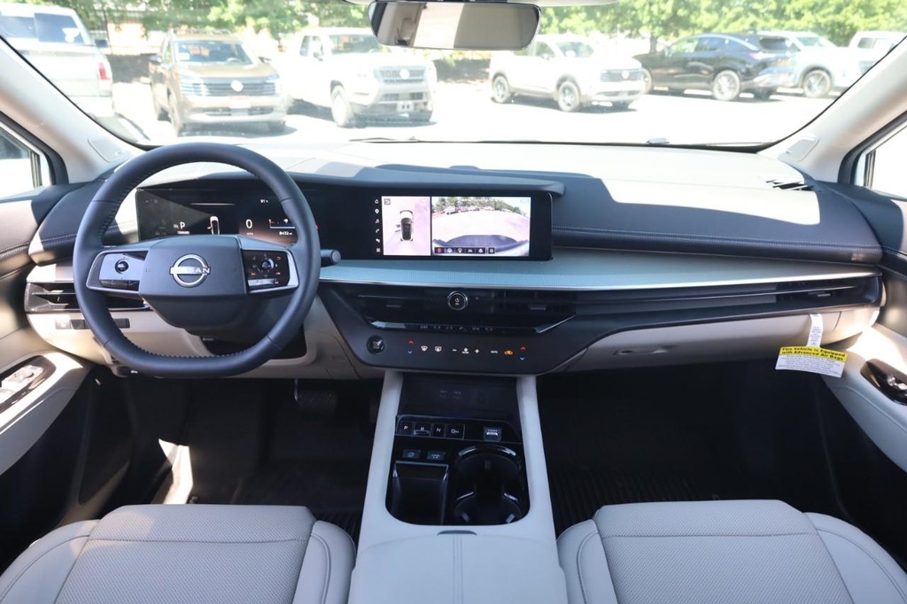 Nissan Murano Vehicle Image 22