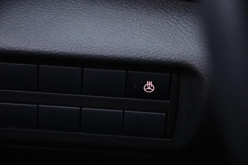 Nissan Murano Vehicle Image 33