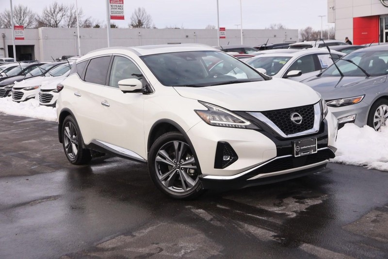 Nissan Murano Vehicle Image 02