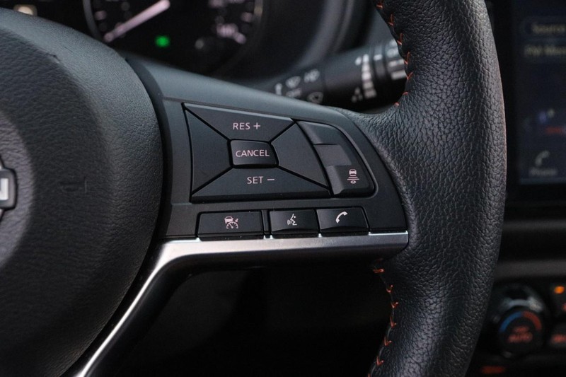 Nissan Murano Vehicle Image 27