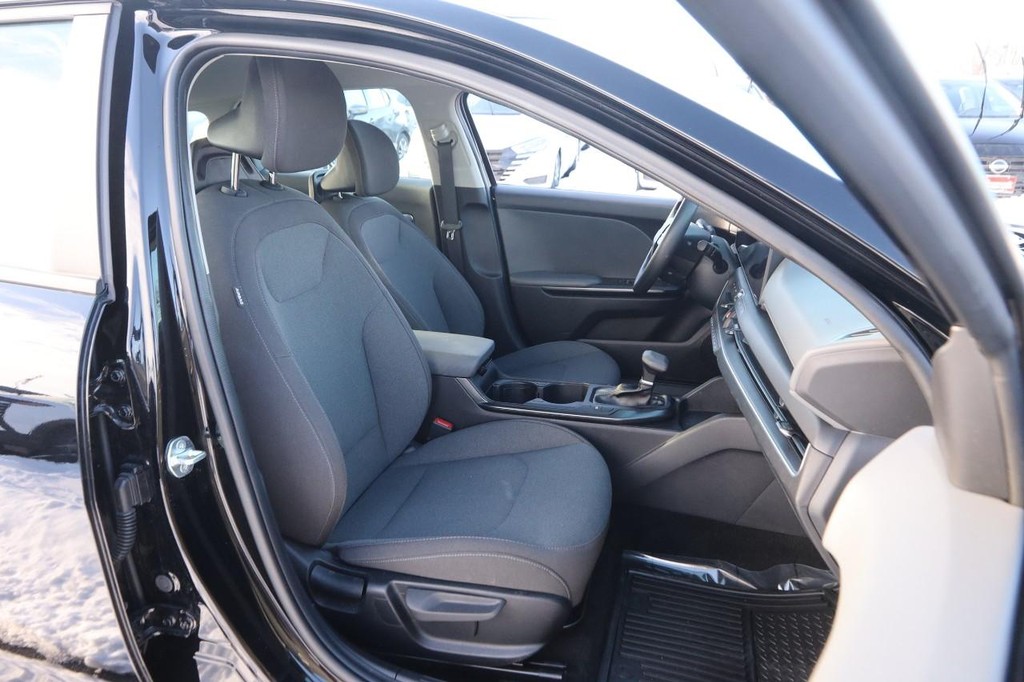 Kia K4 Vehicle Image 27