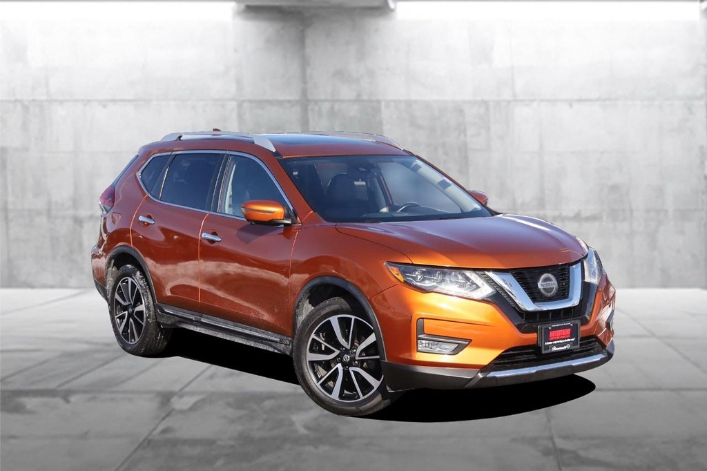 Nissan Rogue Vehicle Image 02