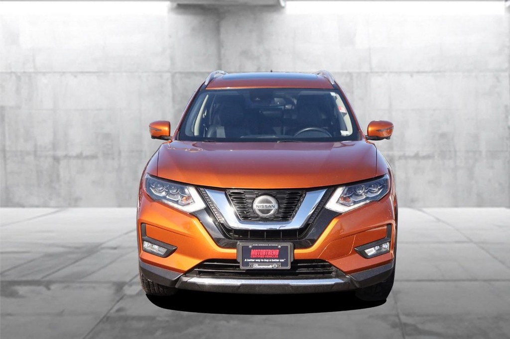 Nissan Rogue Vehicle Image 04