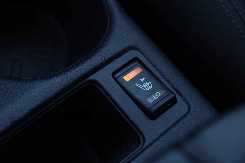 Nissan Rogue Vehicle Image 19