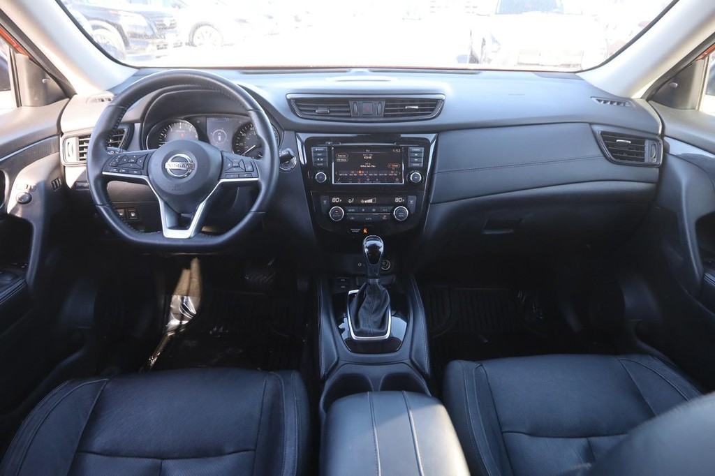 Nissan Rogue Vehicle Image 21