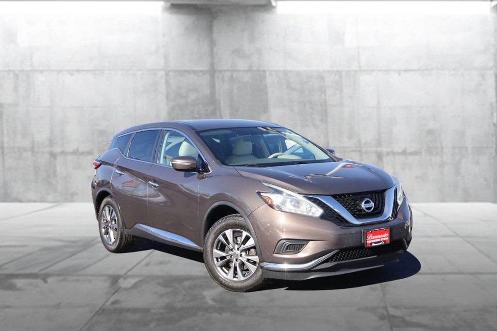 Nissan Murano Vehicle Full-screen Gallery Image 2
