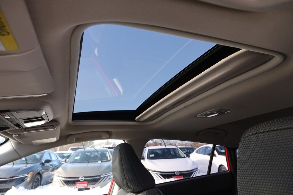 Subaru Crosstrek Vehicle Image 08