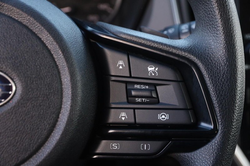 Subaru Crosstrek Vehicle Image 13