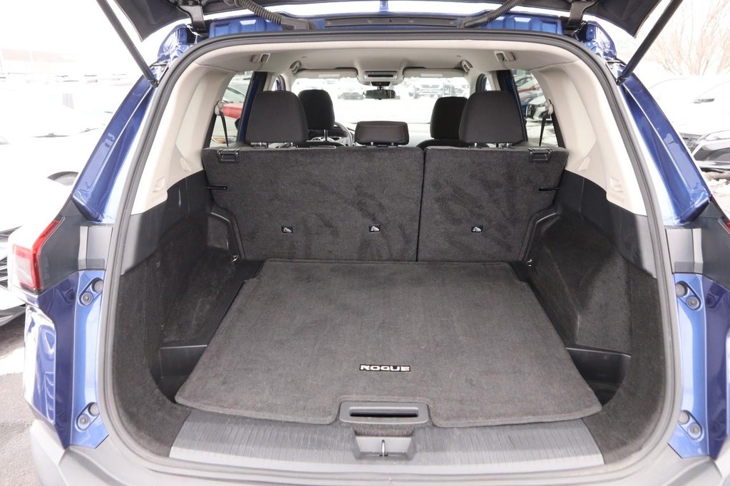 Nissan Rogue Vehicle Image 07