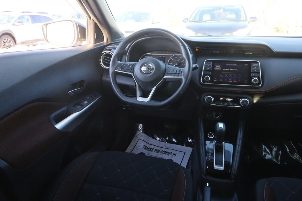 Nissan Kicks Vehicle Image 19