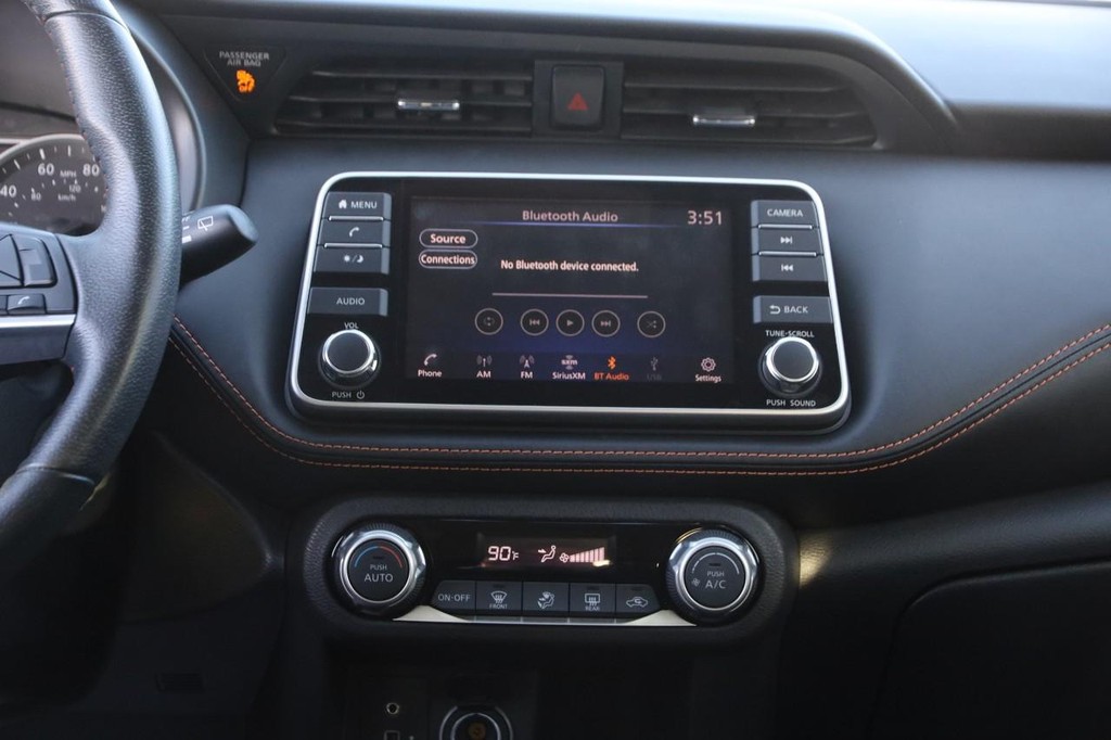 Nissan Kicks Vehicle Image 21