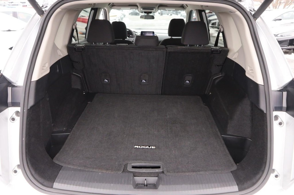 Nissan Rogue Vehicle Image 07