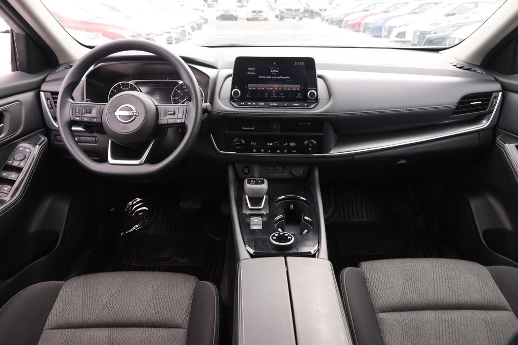 Nissan Rogue Vehicle Image 21