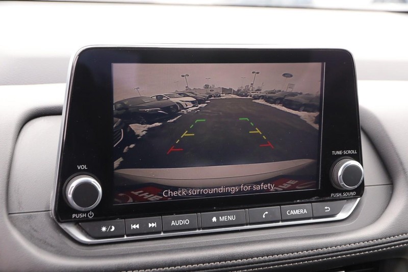 Nissan Rogue Vehicle Image 17