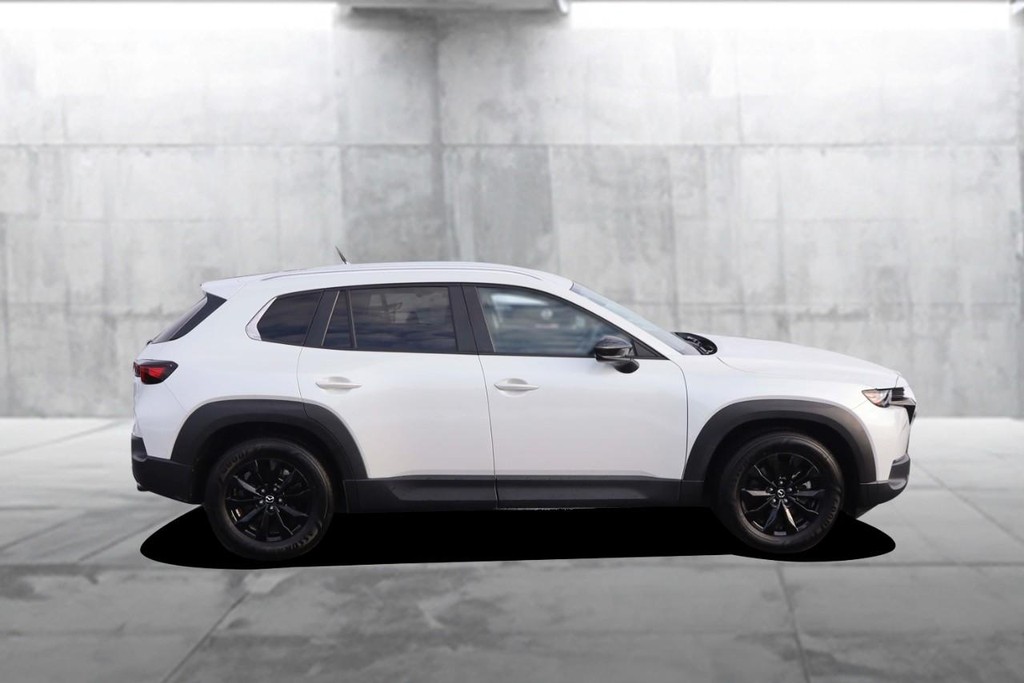 Mazda CX-50 Vehicle Image 05