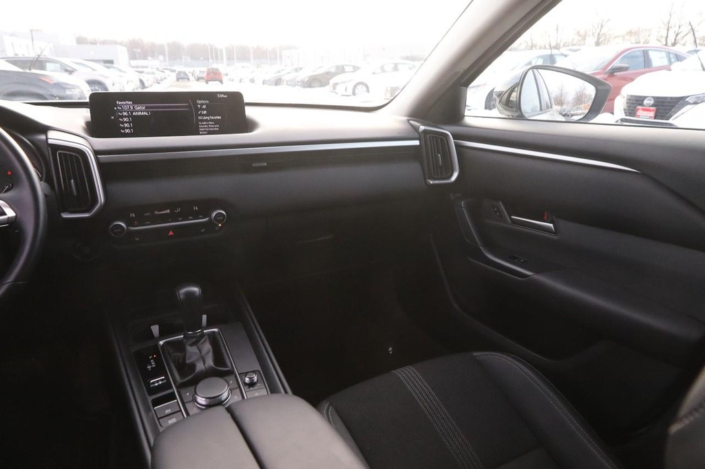 Mazda CX-50 Vehicle Image 23