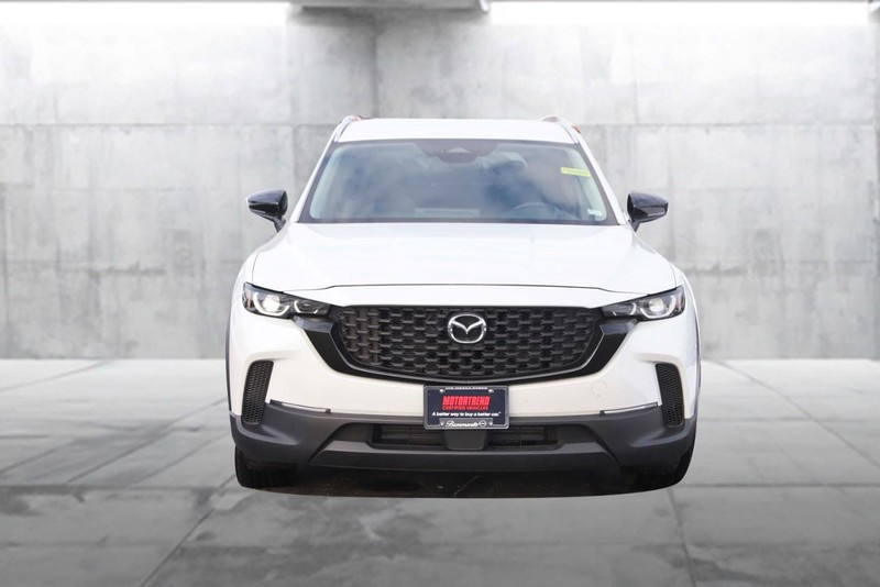 Mazda CX-50 Vehicle Image 04