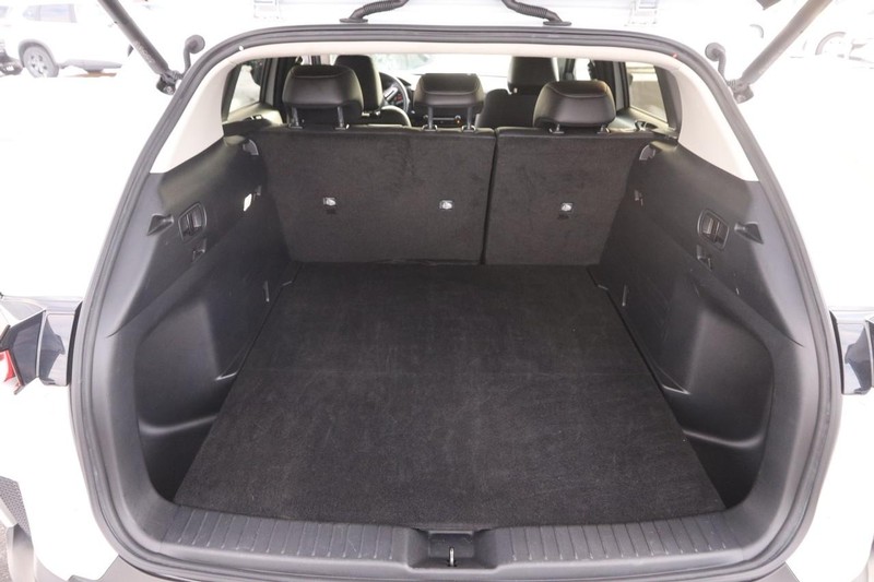 Mazda CX-50 Vehicle Image 07