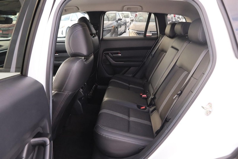 Mazda CX-50 Vehicle Image 10