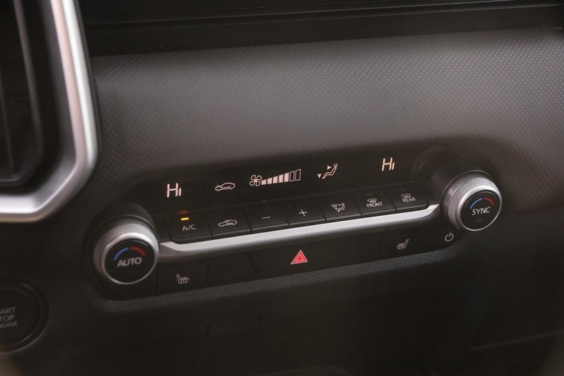 Mazda CX-50 Vehicle Image 17