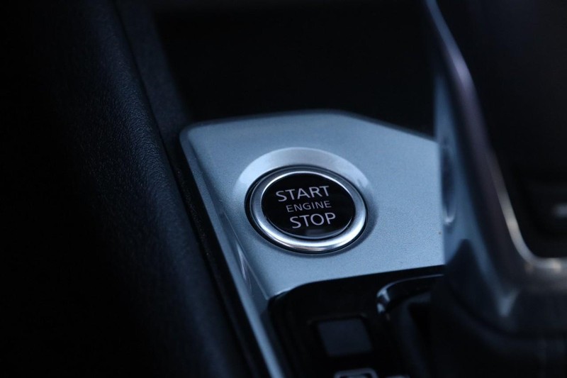 Nissan Altima Vehicle Image 14