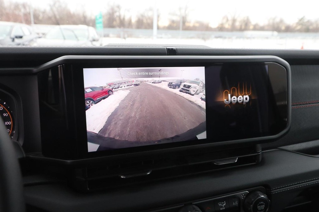 Jeep Wrangler Vehicle Image 16