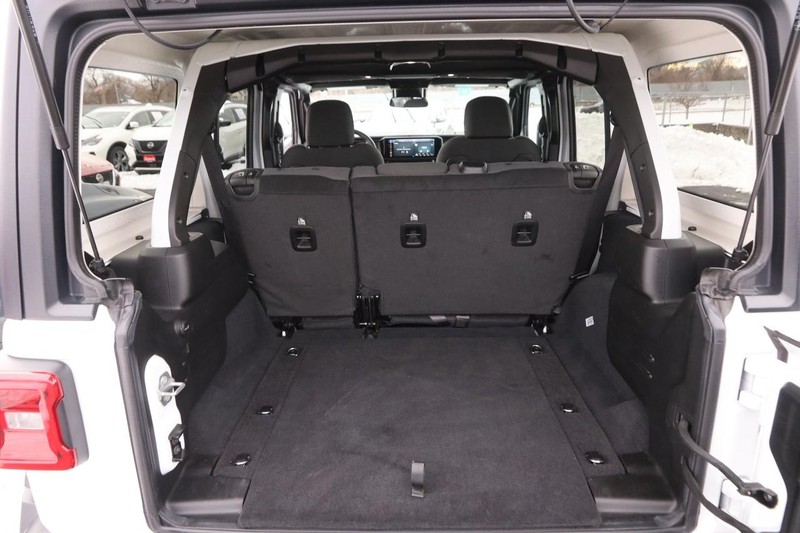 Jeep Wrangler Vehicle Image 07