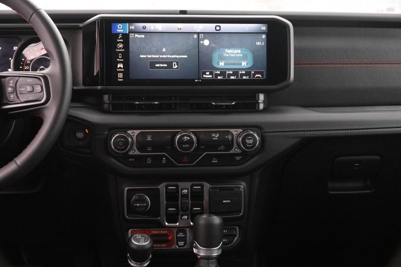 Jeep Wrangler Vehicle Image 24