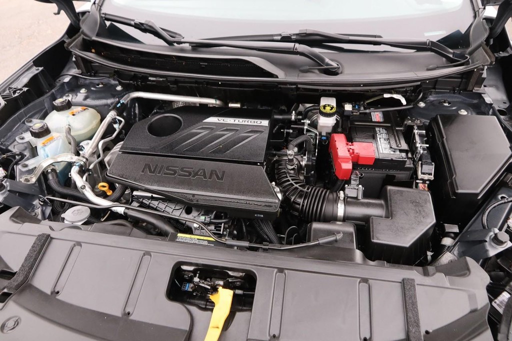 Nissan Rogue Vehicle Full-screen Gallery Image 26