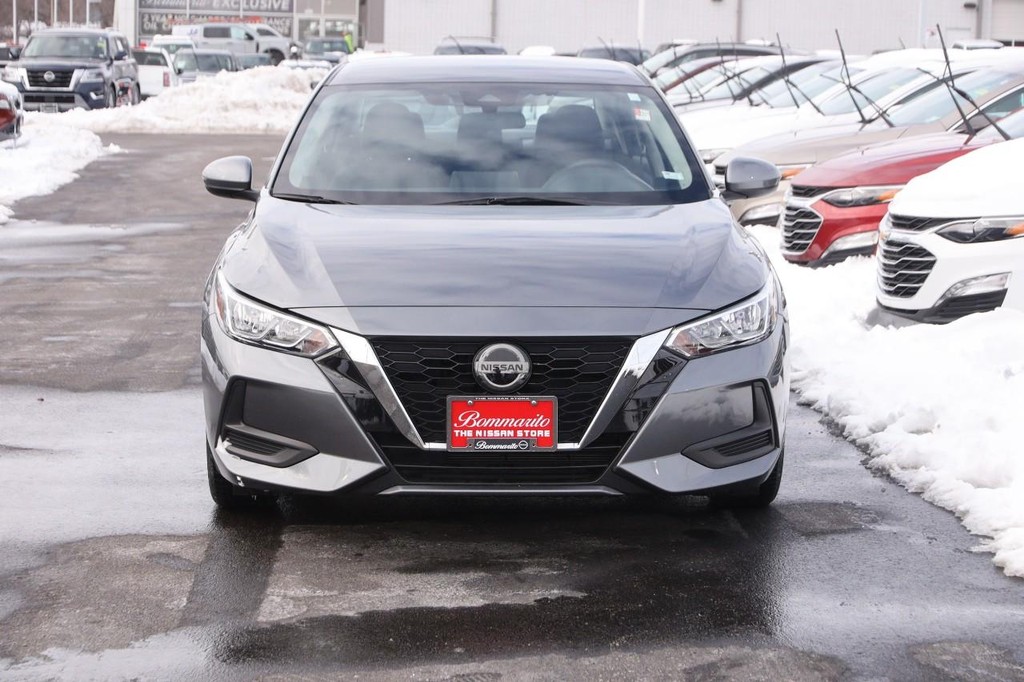 Nissan Sentra Vehicle Image 04