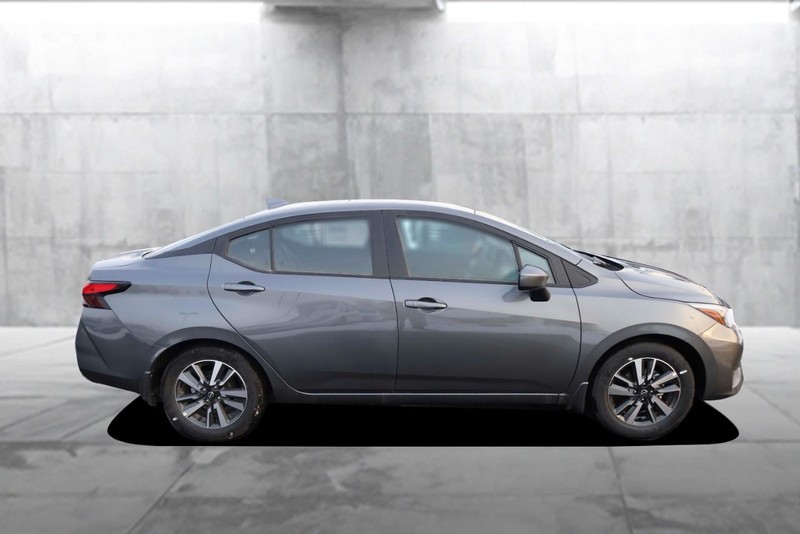 Nissan Versa Vehicle Image 05