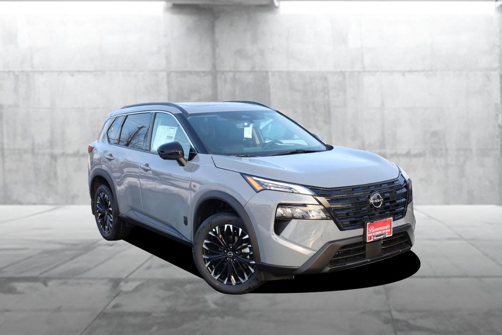 Nissan Rogue Vehicle Image 02
