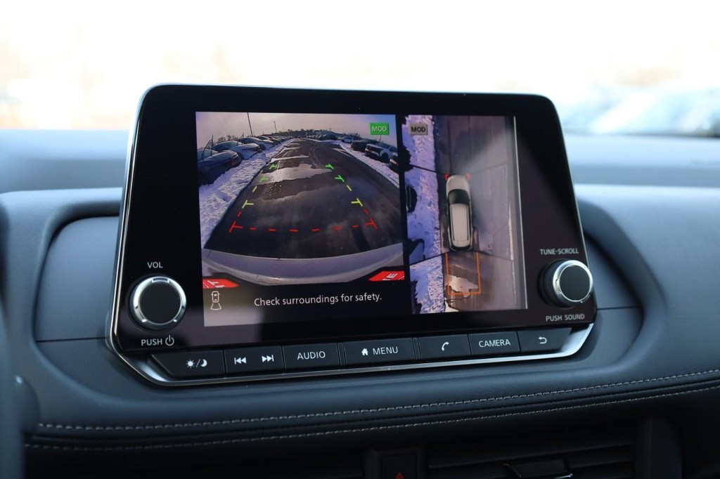 Nissan Rogue Vehicle Image 11