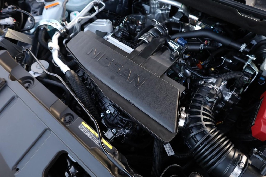 Nissan Rogue Vehicle Image 27