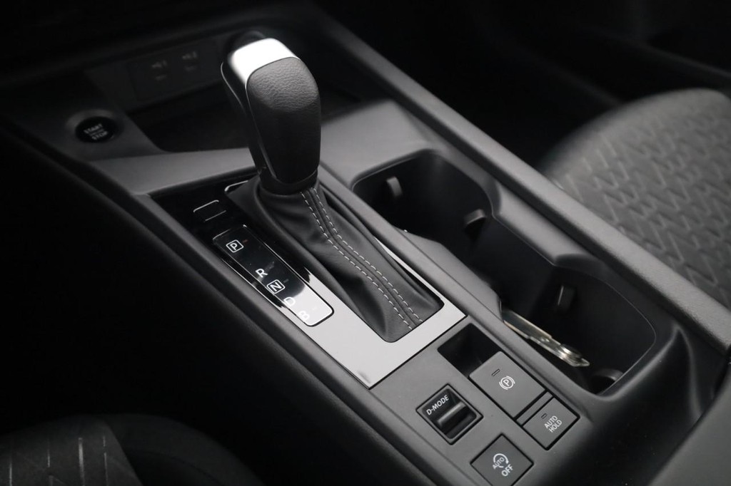 Nissan Sentra Vehicle Image 17