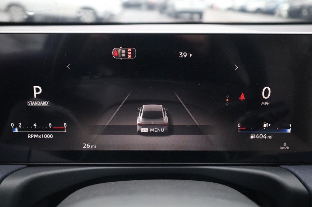 Nissan Sentra Vehicle Image 12