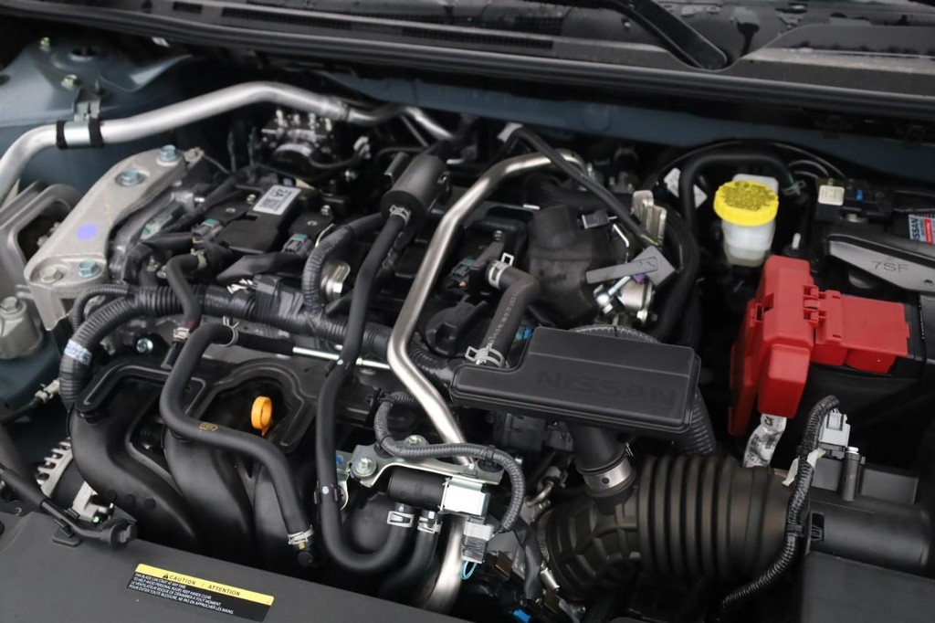 Nissan Sentra Vehicle Image 22