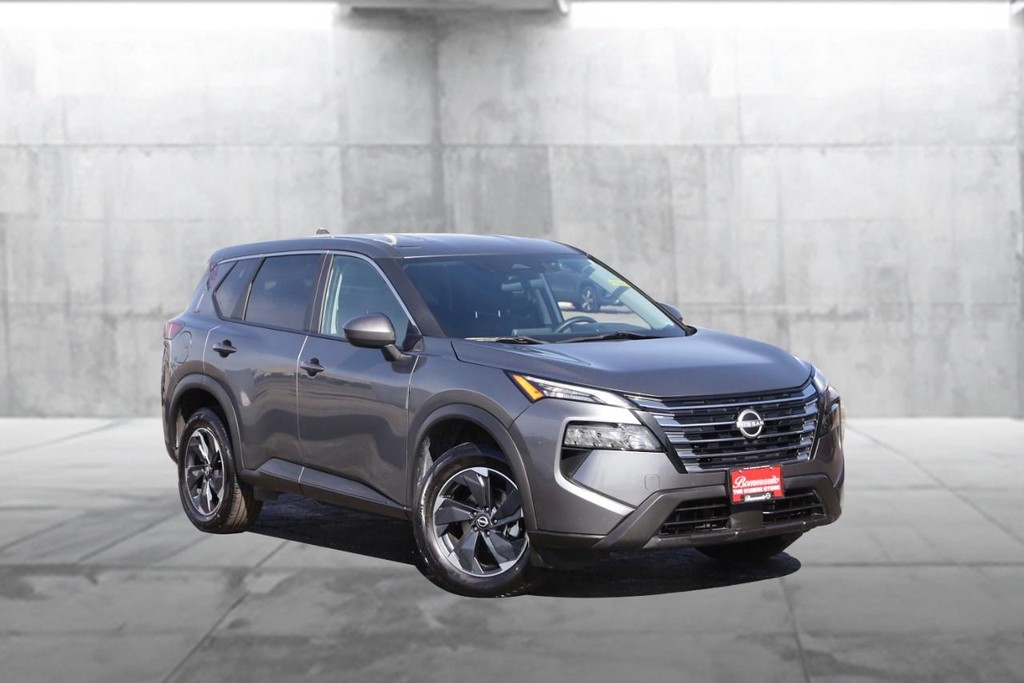 Nissan Rogue Vehicle Image 02