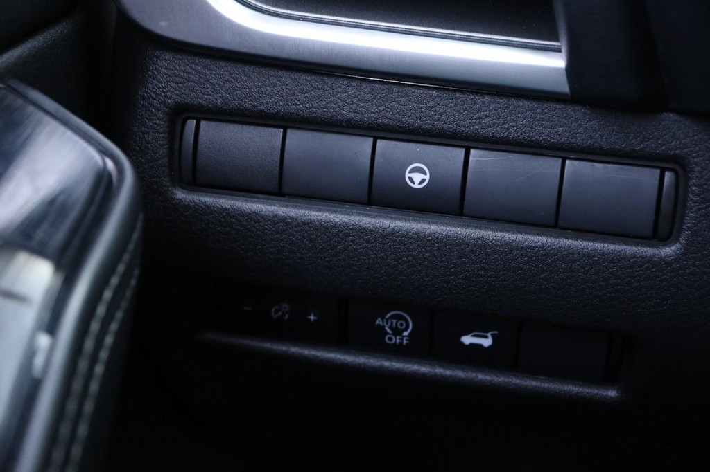 Nissan Rogue Vehicle Image 20