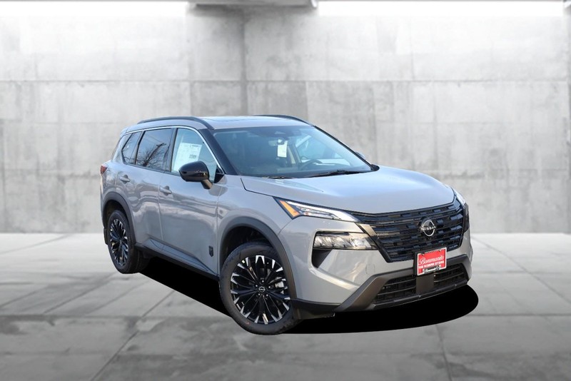 Nissan Rogue Vehicle Image 02