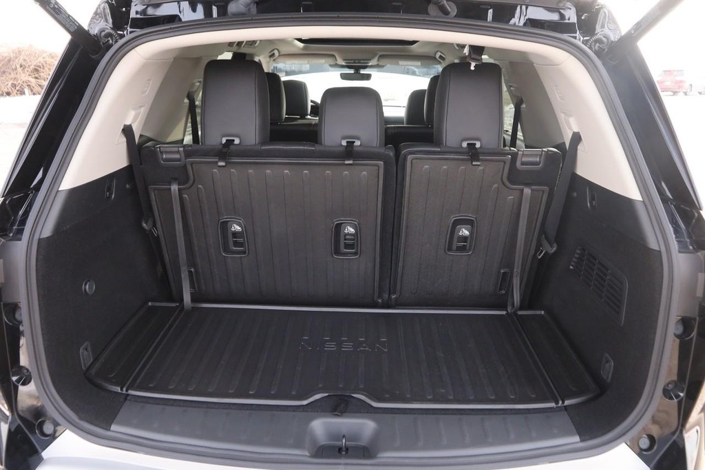 Nissan Pathfinder Vehicle Image 07