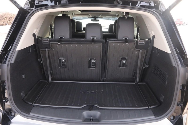 Nissan Pathfinder Vehicle Image 07