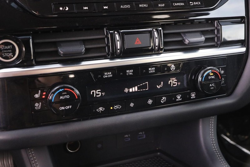 Nissan Pathfinder Vehicle Image 20