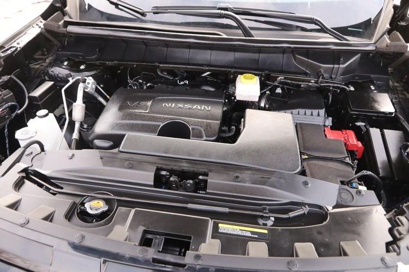 Nissan Pathfinder Vehicle Image 31